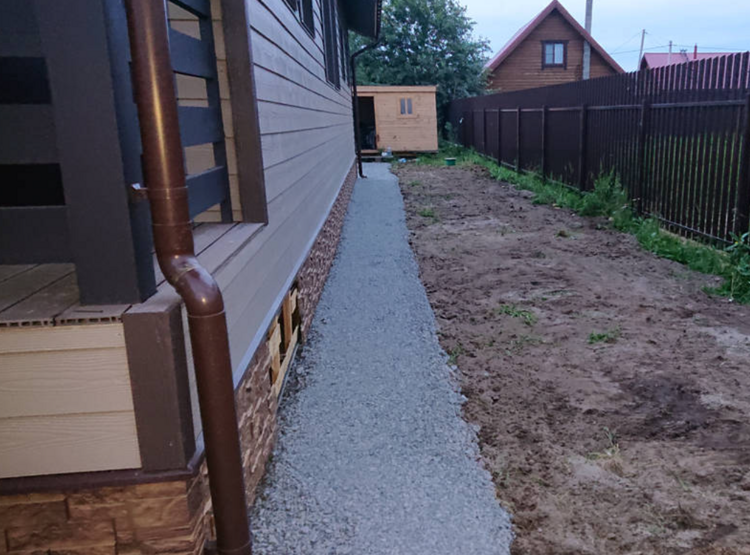 otmostka_iz_graviya_20