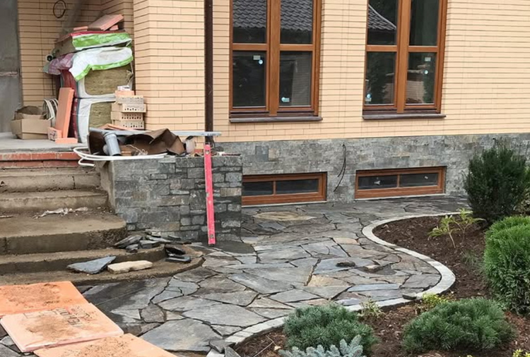 otmostka_iz_plitnika_31