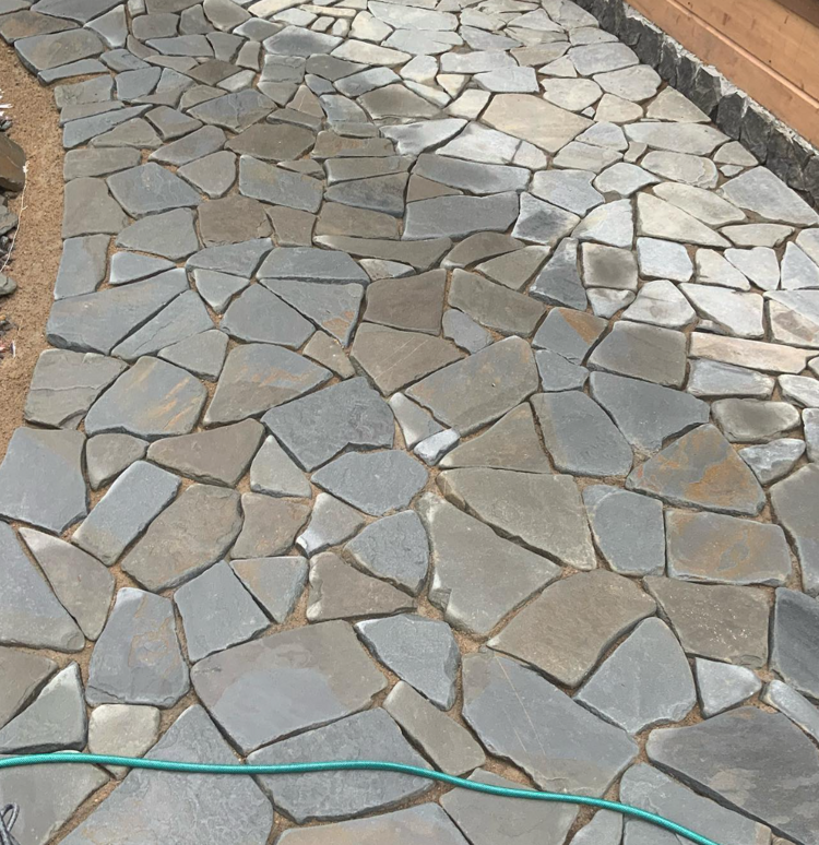 otmostka_iz_plitnika_23