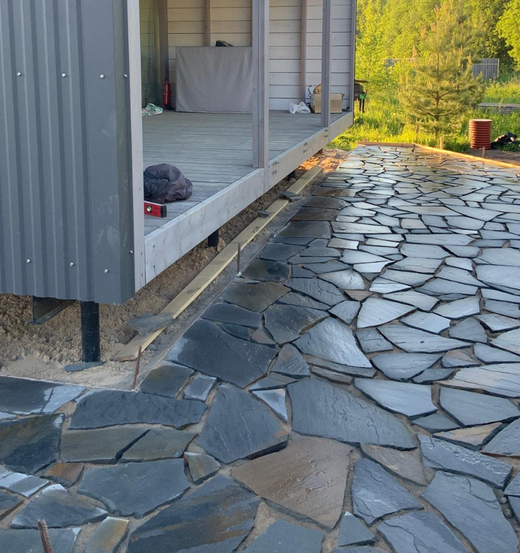 otmostka_iz_plitnika_5