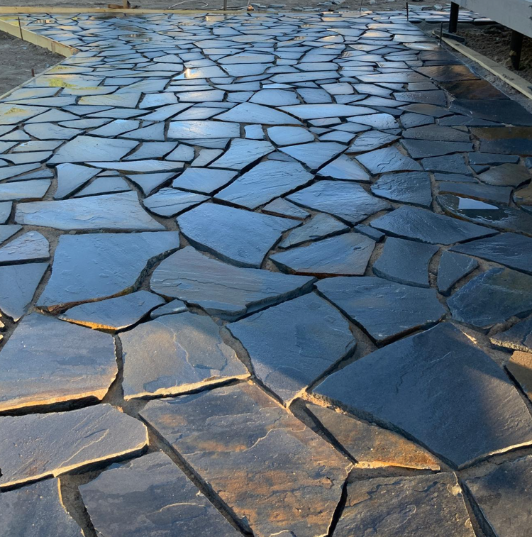 otmostka_iz_plitnika_2