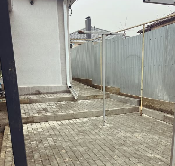 bruschatochnaya_otmostka_26