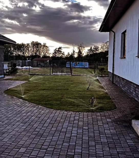 bruschatochnaya_otmostka_24