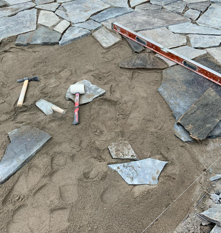 otmostka_iz_plitnika_21