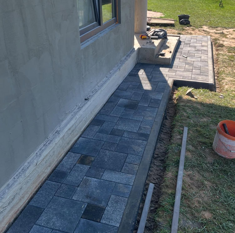 otmostka_iz_trot_plitki_8