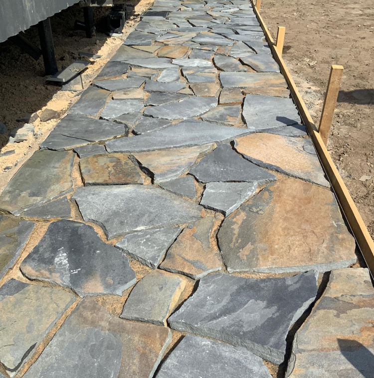 otmostka_iz_plitnika_6